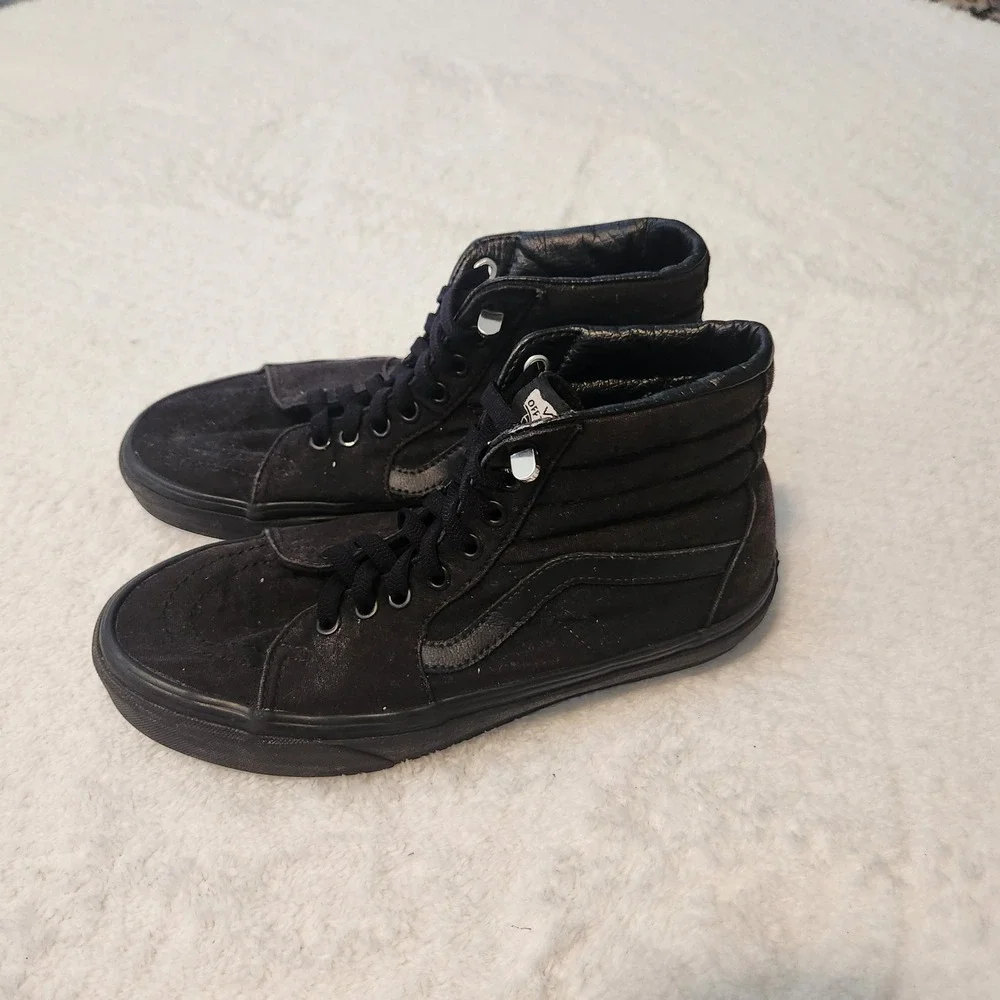 Vans High Top All Black Canvas Sneakers Mens 6.5 or Womens‎ 8